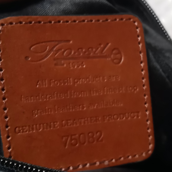 Fossil Leather Hand Bag - Picture 7 of 8